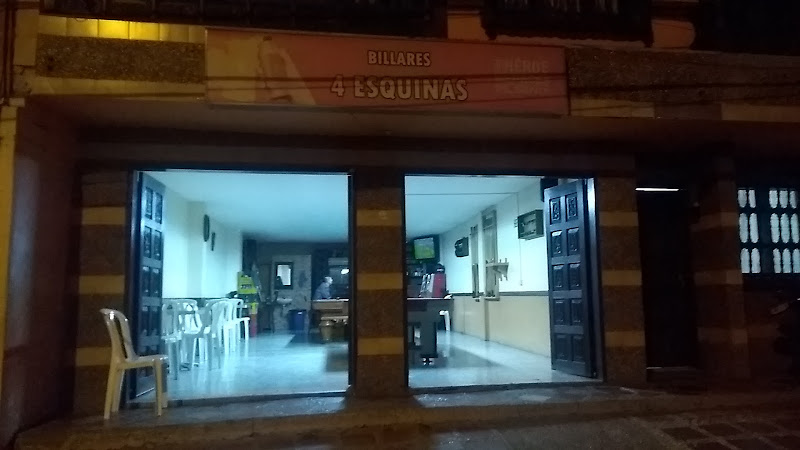 Imagen de Bar 4 Esquinas - Tienda de alimentaci贸n en Rionegro