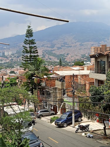 Imagen de CAMPO VALDES PARK HOSTEL - Alojamiento en interiores en Medellín