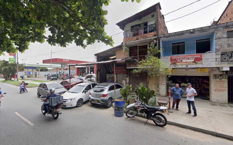 Imagen de Depósito Y Ferretería La Bomba Men - Ferretería en Medellín