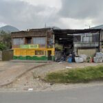 Deposito Y Ferreteria Velez Pintuland - Ferretería en Bogotá