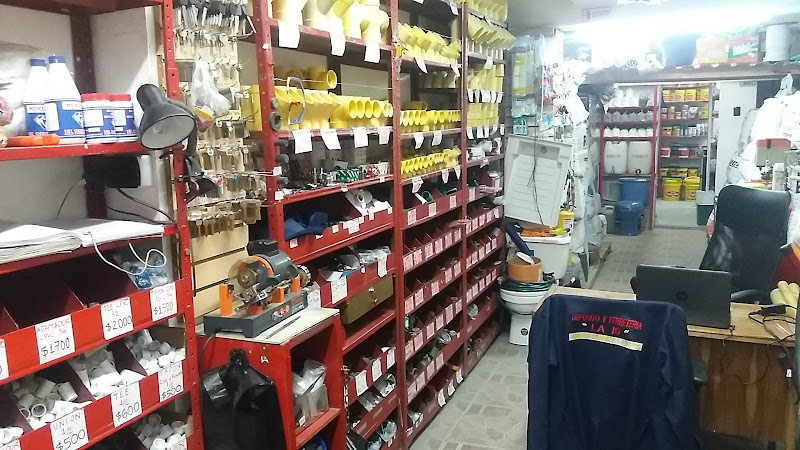 Imagen de Depósito y Ferretería La 10 - Tienda de herramientas en Bogotá