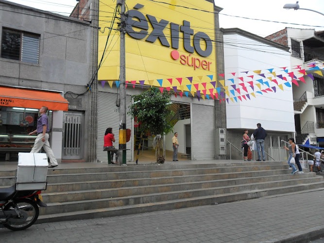Imagen de Éxito Aranjuez - Ferretería en Medellín