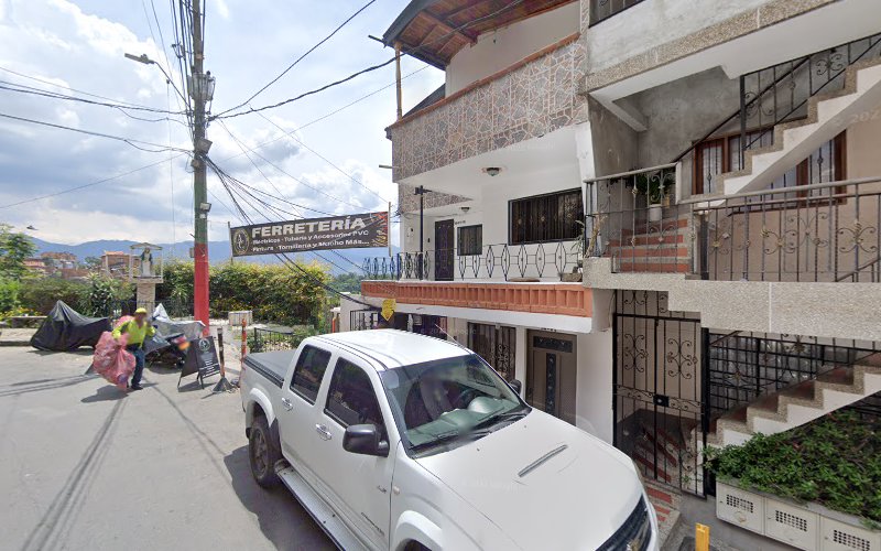 Imagen de FERRETERIA AC DISTRIBUCIONES LA 30 - Ferretería en Medellín