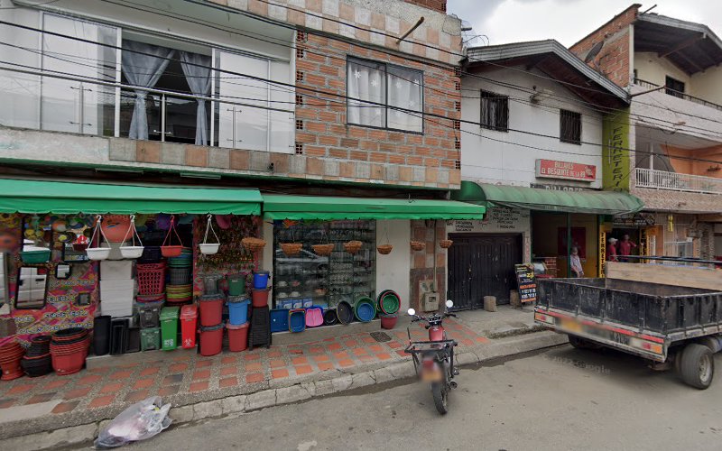 Imagen de FERRETERIA ZZ - Ferretería en Medellín
