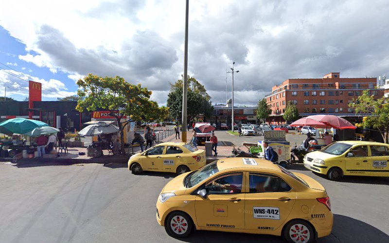 Imagen de Ferrelectricos Santa Barbara - Ferretería en Bogotá