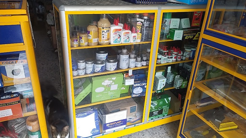 Imagen de Ferrelectricos el puntillazo - Ferretería en Bogotá