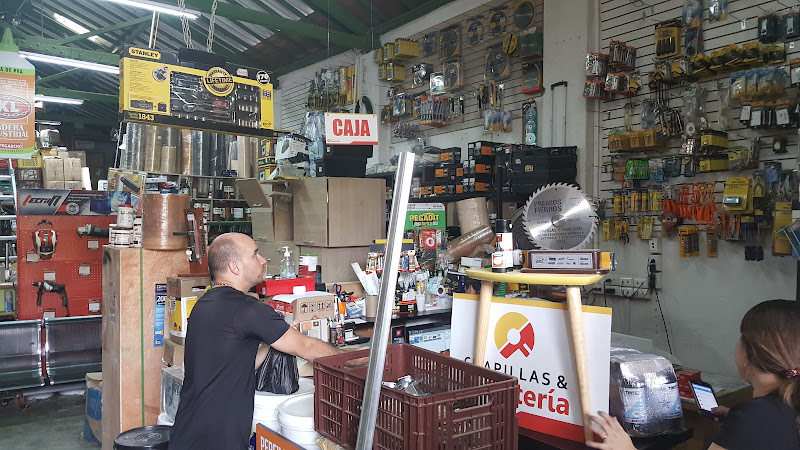 Imagen de Ferretería Dynamica Carpintero Medellín - Ferretería en Medellín