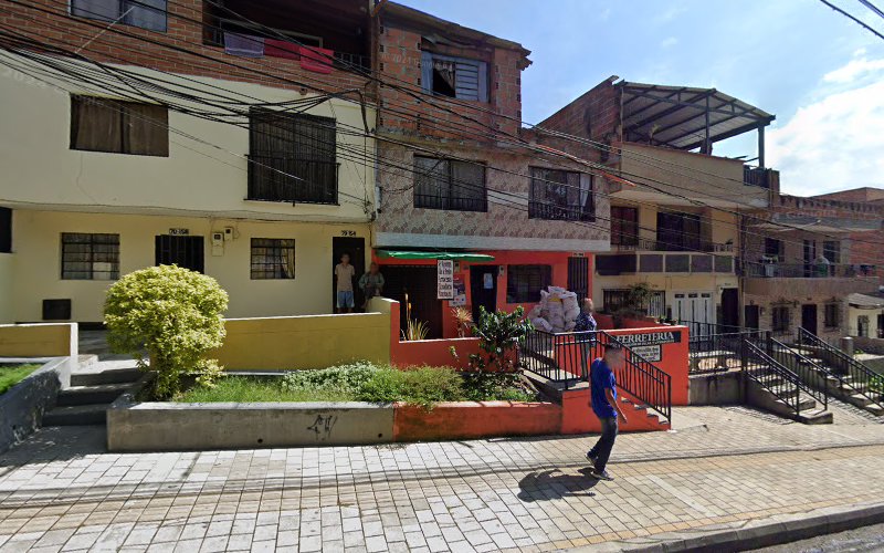 Imagen de Ferreteria El Bombillo - Ferretería en Medellín