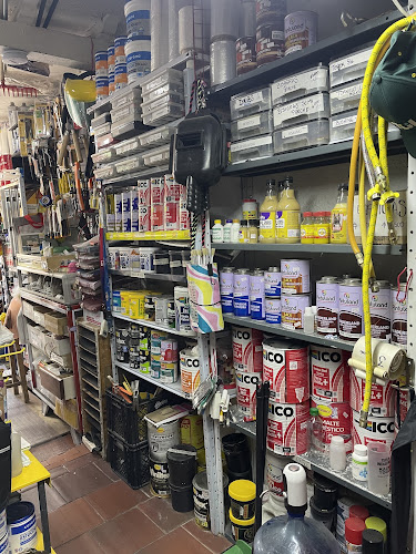 Imagen de Ferretería Figueroa Centro de Soluciones - Tienda de herramientas en Bogotá