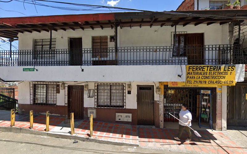 Imagen de Ferreteria Les - Ferretería en Medellín