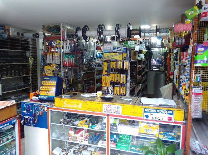 Imagen de Ferretería Santa Marta - Ferretería en Bogotá