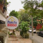 La Familia Hostel - Manila - Albergue en Medellín