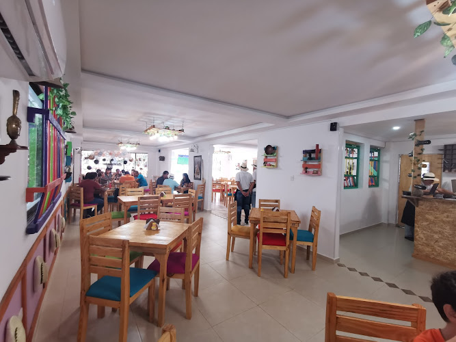 Imagen de Pailas Restaurante - Comida Paisa - Parrilla