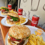 Pedacito Burger Terraza - Restaurante en Medellín