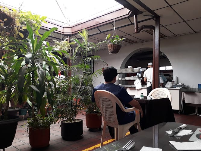 Imagen de Restaurante Mar Y Tierra - Restaurante en Cali