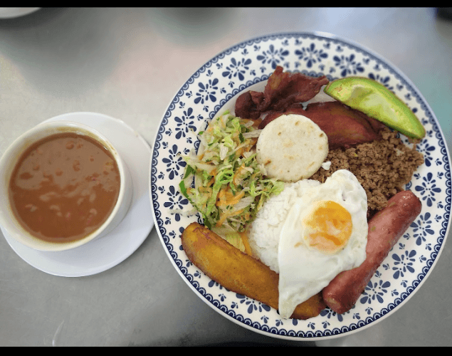 Imagen de Restaurante Midela En La Loma - Restaurante en Cali