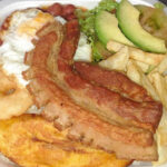 Restaurante Santo Comer - Restaurante en Medellín