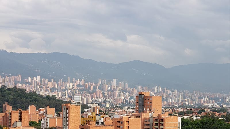 Imagen de San Peter Apartment Suites - Hotel en Medellín