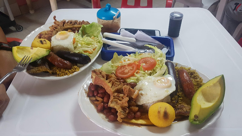 Imagen de Terraza Restaurante "La Colonia Paisa" - Restaurante colombiano en Cartagena