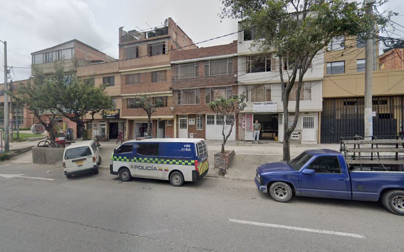 Imagen de Y J CONSTRUCTORES - Ferretería en Bogotá