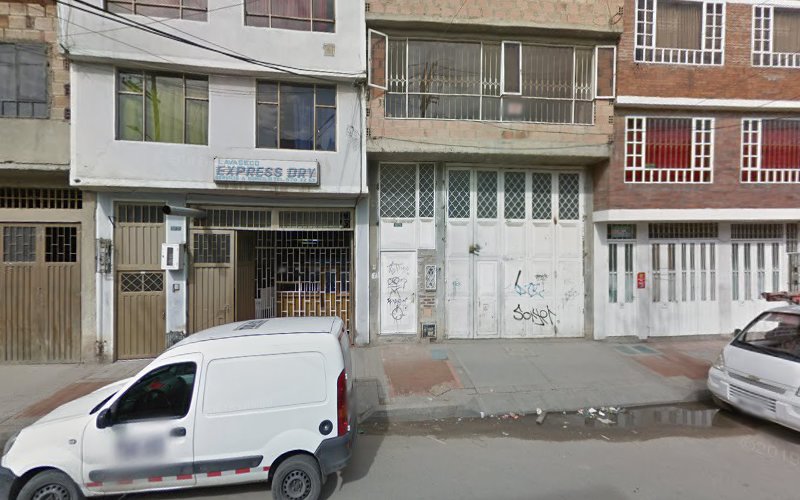 Imagen de DROGUERIA EL CHE - Farmacia en Bogotá