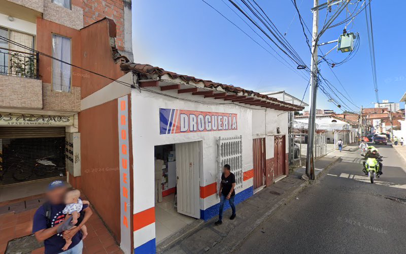 Imagen de DROGUERIA - Farmacia en Rionegro