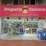 Droguería Alemana - Tienda de comestibles, periódicos y medicamentos en Medellín
