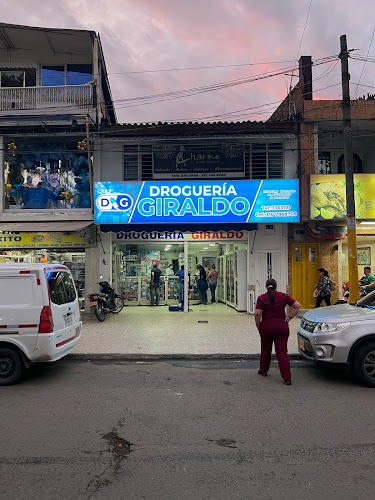 Imagen de Droguería Giraldo - Farmacia en Cali