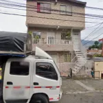 Droguería La 77 - Farmacia en Medellín