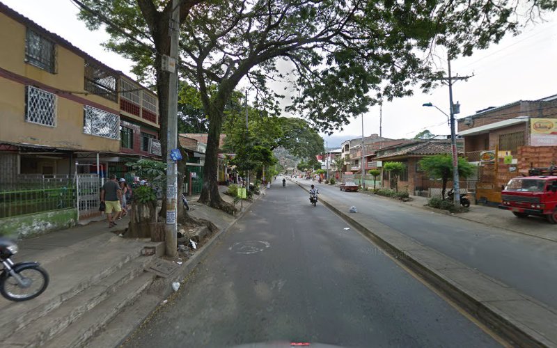 Imagen de Droguería La Economía - Farmacia en Cali