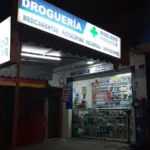 Droguería Robledo Miramar - Farmacia en Medellín