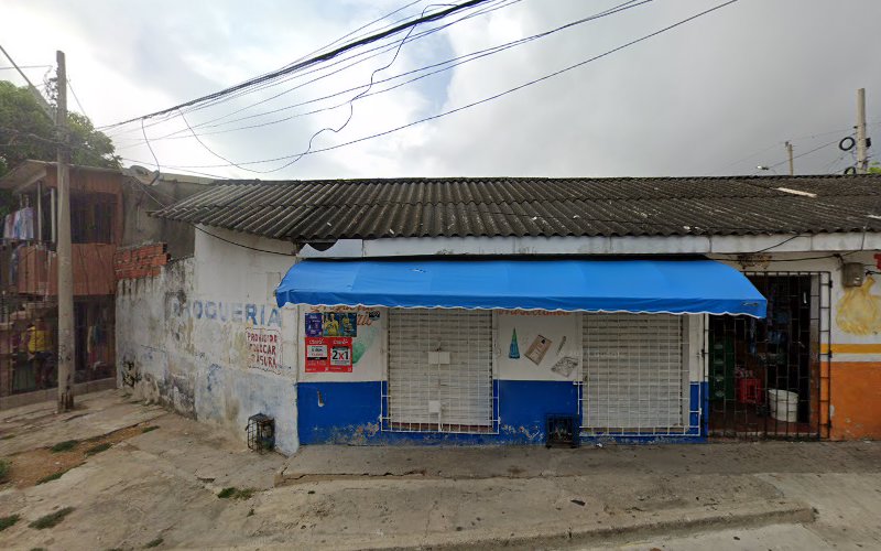 Imagen de Drogueria Santuario - Tienda de comestibles