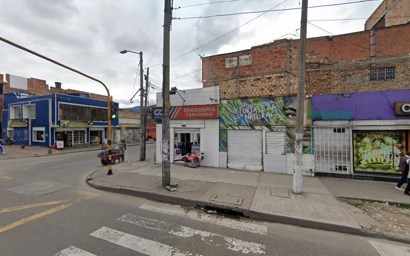 Imagen de Droguería Sfarma - Farmacia en Bogotá