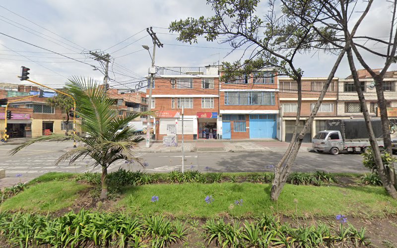 Imagen de Droguería Simax 2 - Farmacia en Bogotá