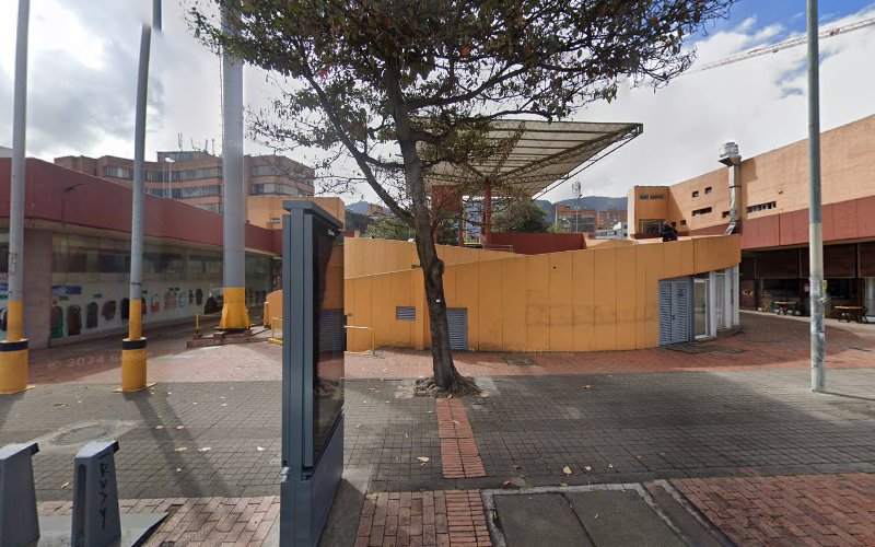 Imagen de Droguerías Gran América - Farmacia en Bogotá