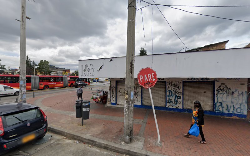 Imagen de Farma Clínica Droguería - Farmacia en Bogotá