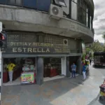 Farmacia Céspedes Parque Berrío - Farmacia en Medellín