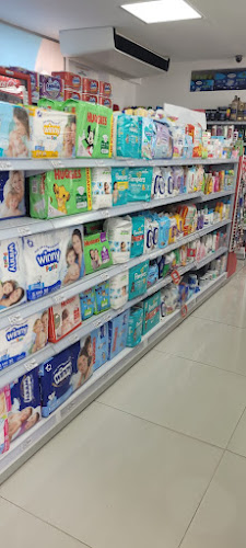 Imagen de la rebaja Plus No. 25 DROGUERIA Y MINIMARKET Ciudad Real Cali - Tienda de comestibles